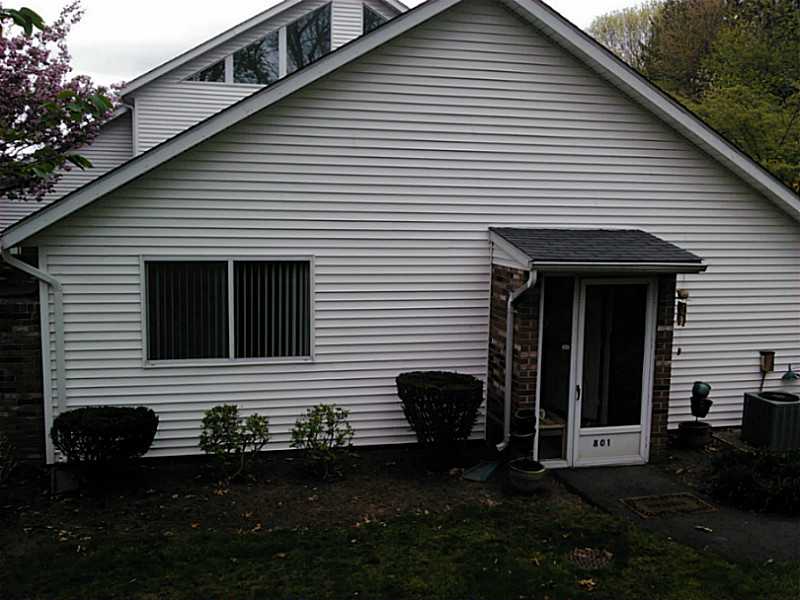 801 Williamsburg Cir, Warwick, RI 02886 photo 3