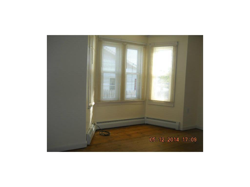 30 Powhatan St, Warwick, RI 02889 photo 6