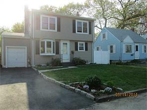27 Harmony Ct, Warwick, RI 02889 photo 2