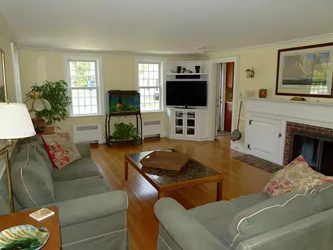 47 Briarcliff Ave, Warwick, RI 02889 photo 7