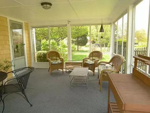 47 Briarcliff Ave, Warwick, RI 02889 photo 9