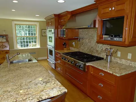 47 Briarcliff Ave, Warwick, RI 02889 photo 4