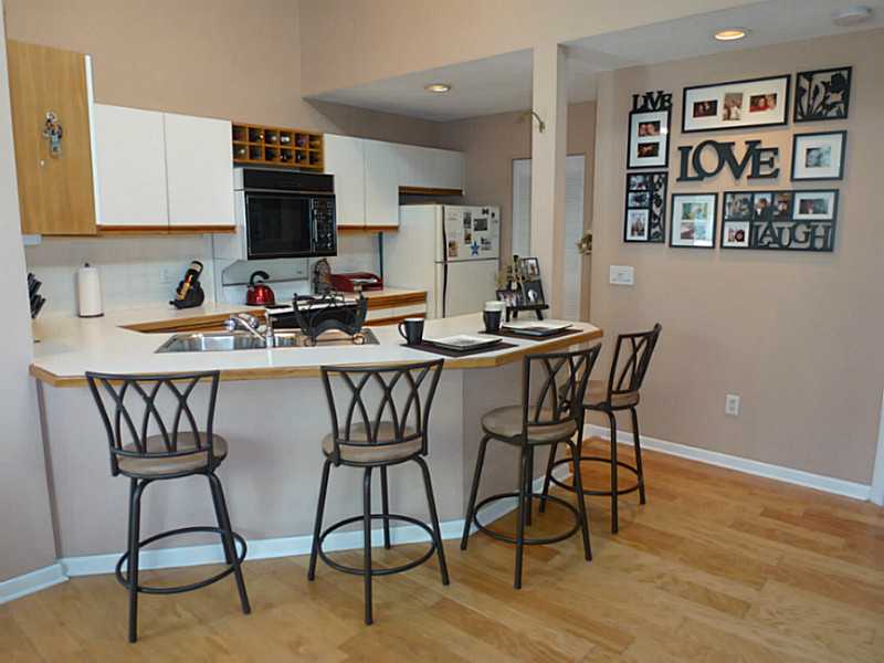 853 Halifax Dr, Warwick, RI 02886 photo 3