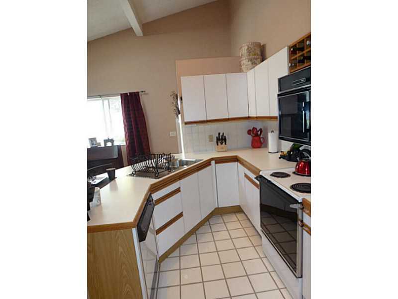 853 Halifax Dr, Warwick, RI 02886 photo 5