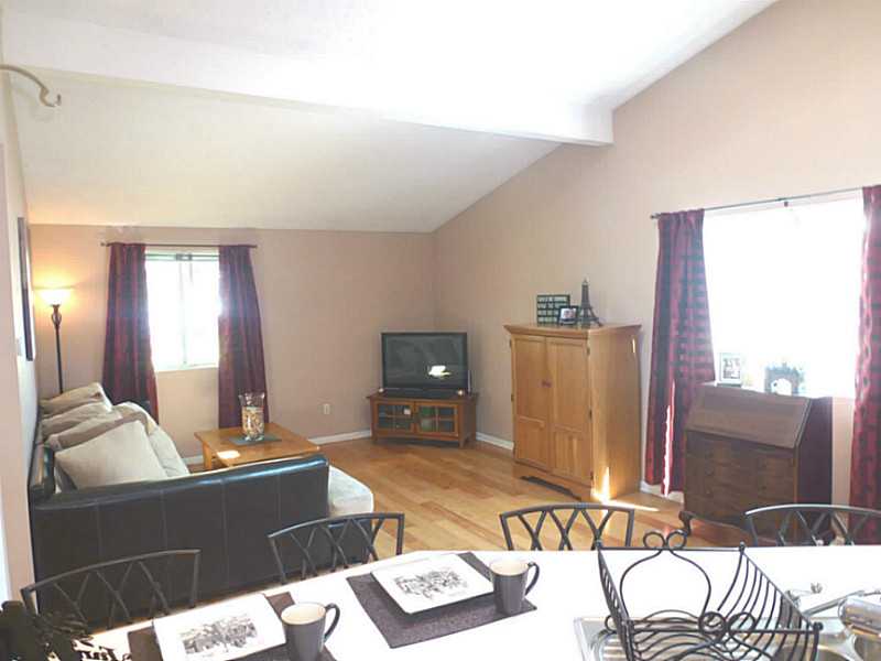 853 Halifax Dr, Warwick, RI 02886 photo 6