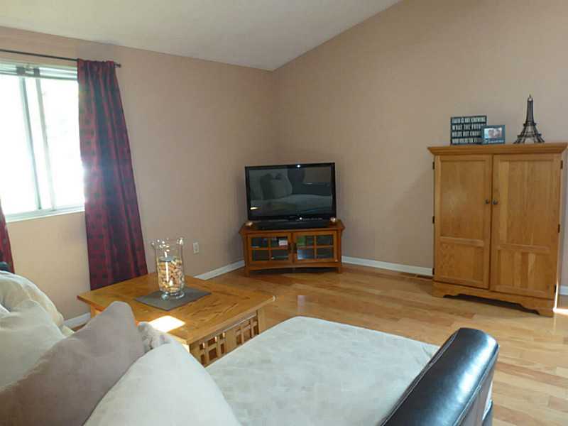 853 Halifax Dr, Warwick, RI 02886 photo 8