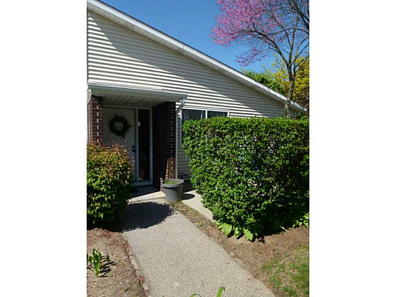 853 Halifax Dr, Warwick, RI 02886 photo 17
