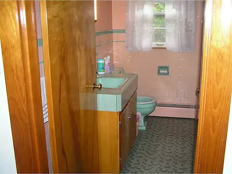 696 Central St, Burrillville, RI 02830 photo 17