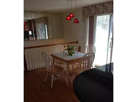 28 Waco Ct, Warwick, RI 02889 photo 5