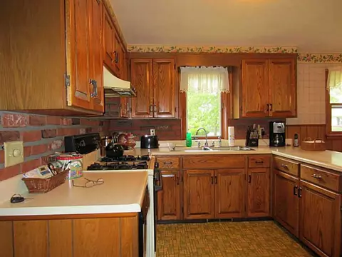 47 Taplow St, Warwick, RI 02889 photo 6