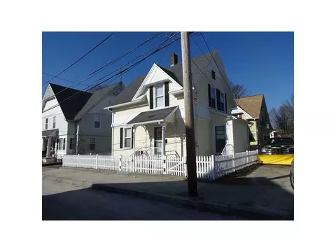 46 Vose St, Woonsocket, RI 02895 photo 1