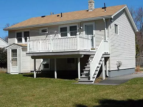 16 Marian Ln, Woonsocket, RI 02895 photo 13