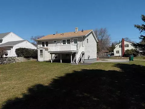 16 Marian Ln, Woonsocket, RI 02895 photo 15