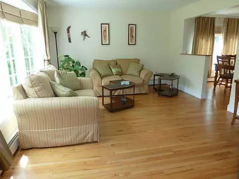9 Pine Ave, Barrington, RI 02806 photo 2