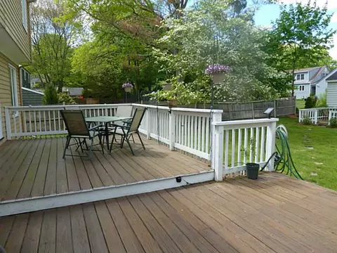 9 Pine Ave, Barrington, RI 02806 photo 12