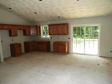 136 Nipmuc Rd, Foster, RI 02825 photo 2
