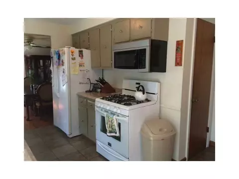584 Walnut Hill Rd, Woonsocket, RI 02895 photo 4