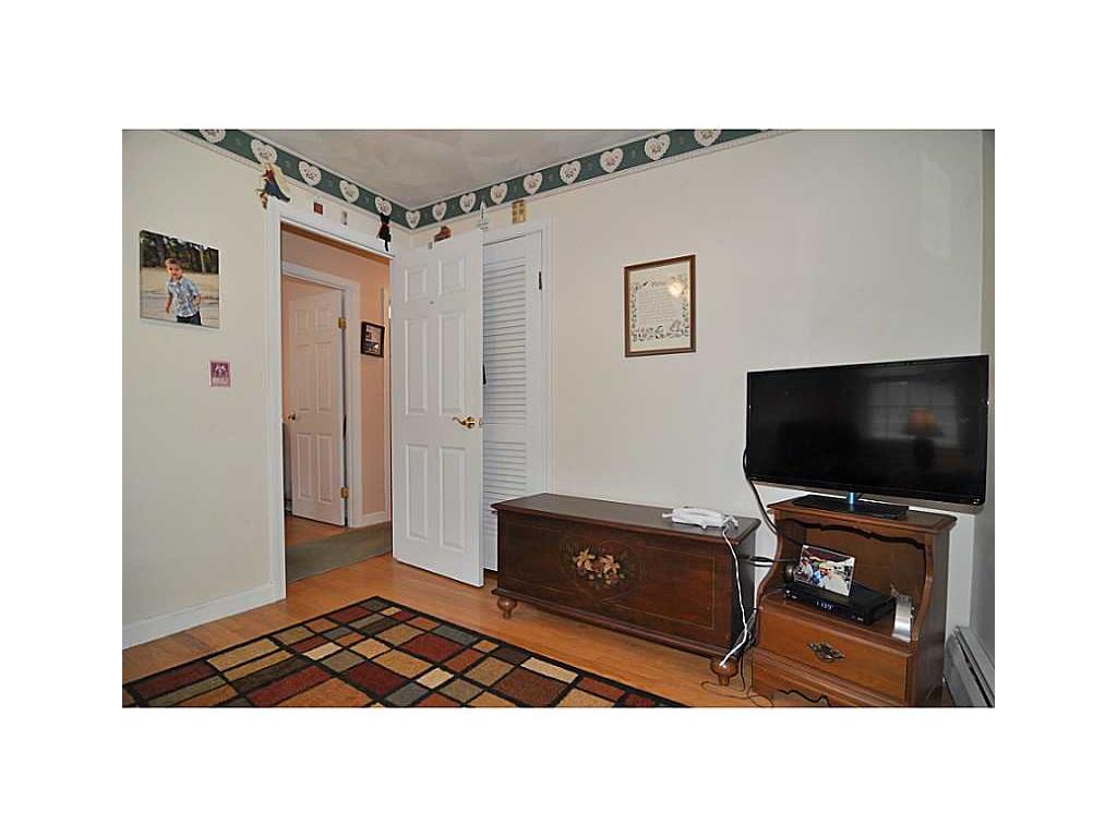 9 Lewis St, Warwick, RI 02886 photo 12