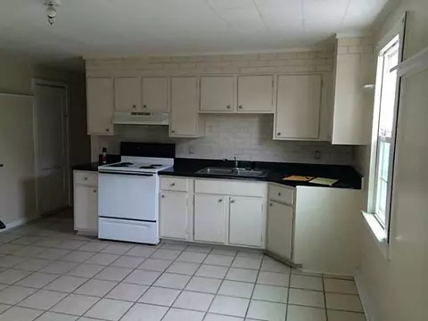 278 Bernon St, Woonsocket, RI 02895 photo 11