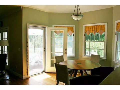 5 Jacobs Point Rd, Warren, RI 02885 photo 9