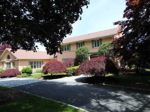 136 Beacon Ave, Warwick, RI 02889 photo 24