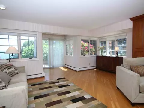136 Beacon Ave, Warwick, RI 02889 photo 4