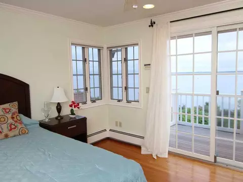 136 Beacon Ave, Warwick, RI 02889 photo 16
