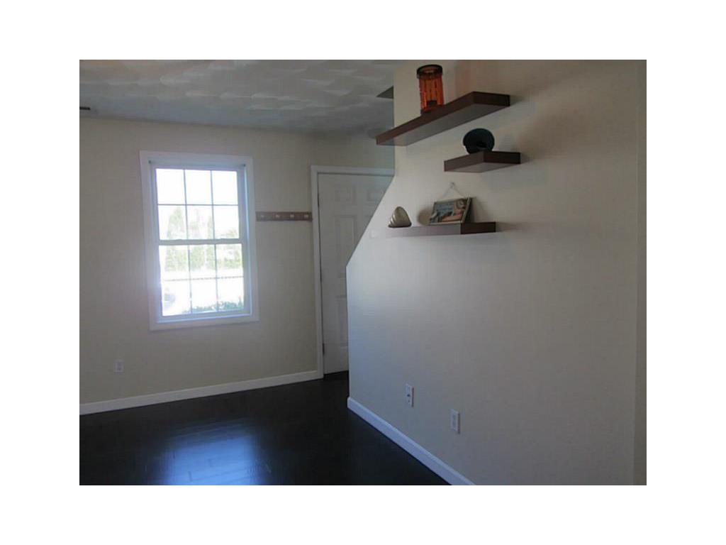 7 Vanstone Ave, Warwick, RI 02889 photo 14