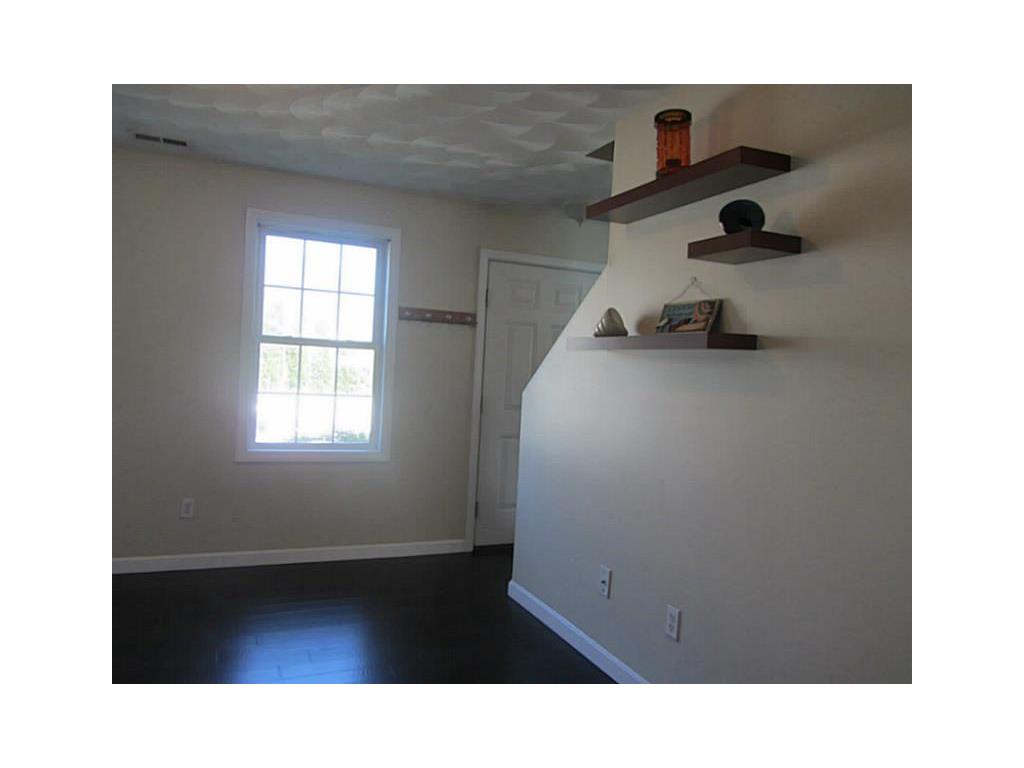 7 Vanstone Ave, Warwick, RI 02889 photo 21