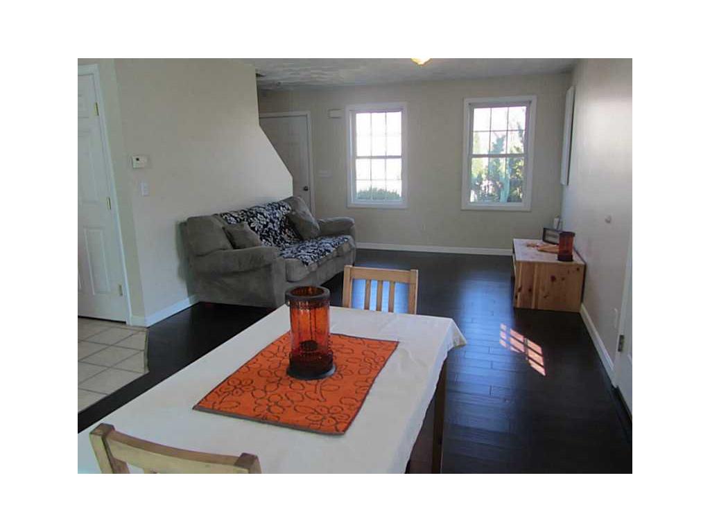 7 Vanstone Ave, Warwick, RI 02889 photo 9