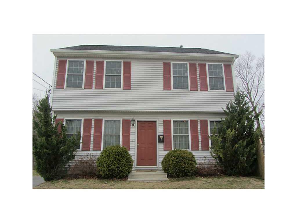7 Vanstone Ave, Warwick, RI 02889 photo 1