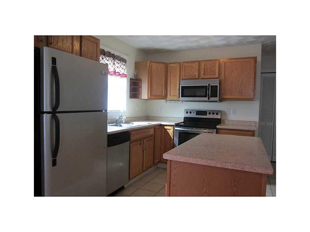 7 Vanstone Ave, Warwick, RI 02889 photo 8