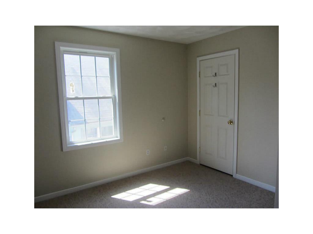 7 Vanstone Ave, Warwick, RI 02889 photo 19