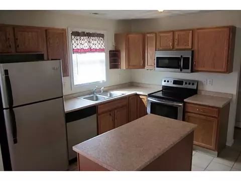 7 Vanstone Ave, Warwick, RI 02889 photo 15