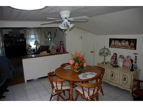 193 Knight St, Woonsocket, RI 02895 photo 7
