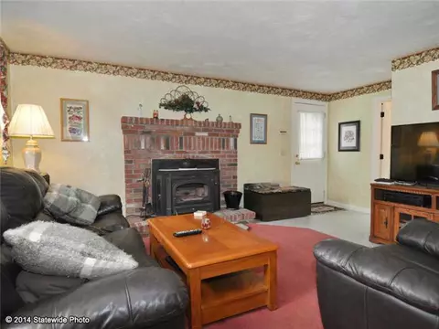 879 Reynolds Rd, Glocester, RI 02814 photo 10
