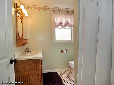 879 Reynolds Rd, Glocester, RI 02814 photo 14