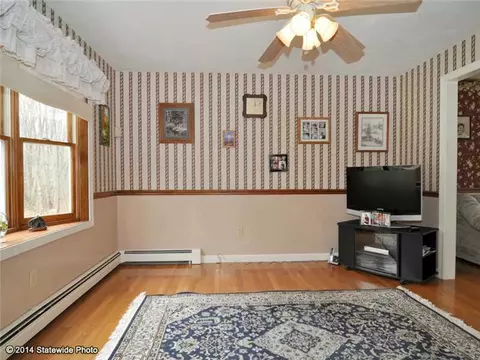 879 Reynolds Rd, Glocester, RI 02814 photo 6