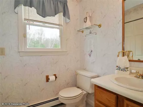 879 Reynolds Rd, Glocester, RI 02814 photo 18