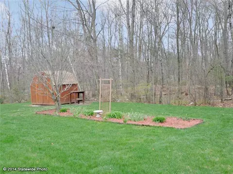879 Reynolds Rd, Glocester, RI 02814 photo 21
