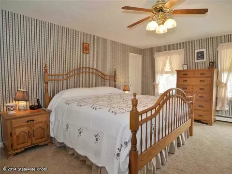 879 Reynolds Rd, Glocester, RI 02814 photo 15