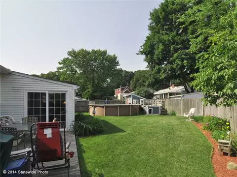 56 Flora Ave, Woonsocket, RI 02895 photo 14