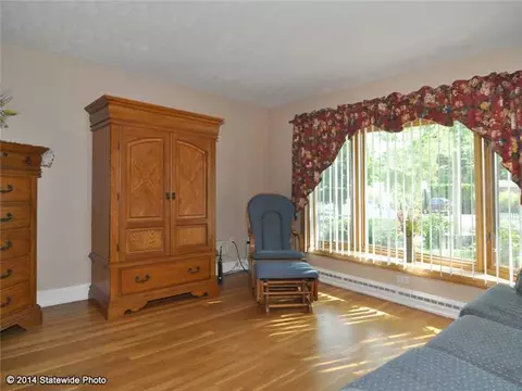 56 Flora Ave, Woonsocket, RI 02895 photo 2