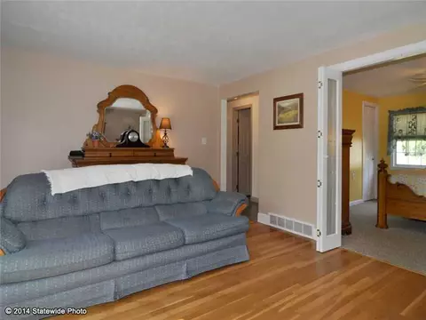 56 Flora Ave, Woonsocket, RI 02895 photo 3