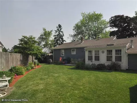 56 Flora Ave, Woonsocket, RI 02895 photo 13