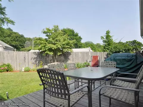 56 Flora Ave, Woonsocket, RI 02895 photo 10