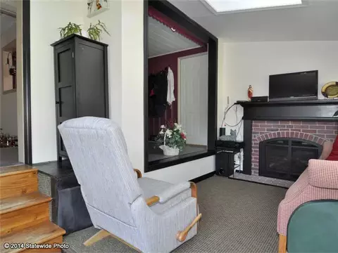 56 Flora Ave, Woonsocket, RI 02895 photo 8
