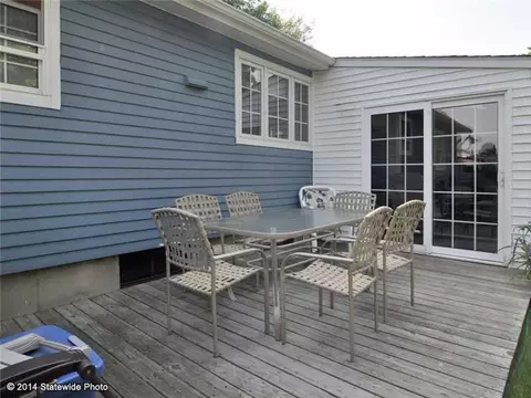 56 Flora Ave, Woonsocket, RI 02895 photo 11