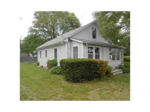 41 Morris St, Warwick, RI 02889 photo 2