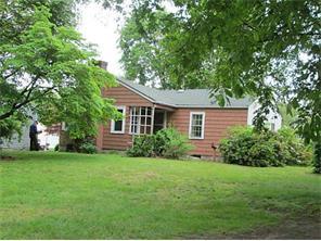 16 Edison St, Warwick, RI 02889 photo 2